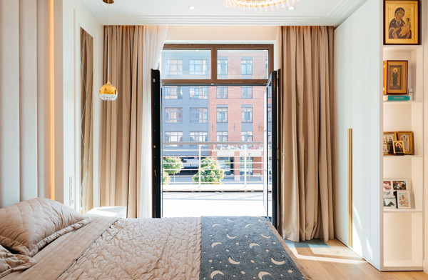 Продам многокомнатную квартиру, Петровская коса, 6к1, Санкт-Петербург г