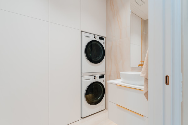 Продам многокомнатную квартиру, Петровская коса, 6к1, Санкт-Петербург г