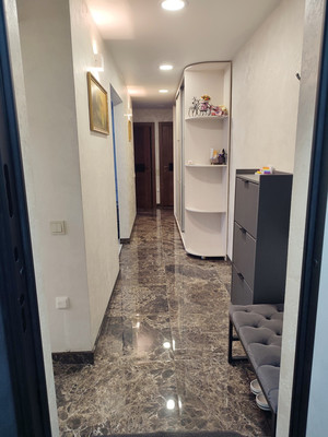 Продам трехкомнатную (3-комн.) квартиру, Ракетная ул, 34, Симферополь г