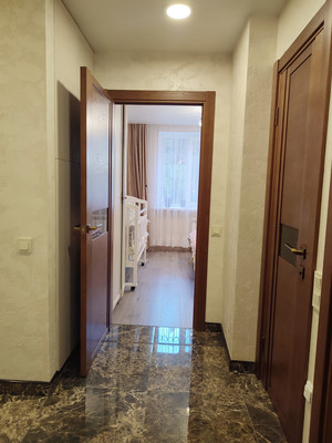 Продам трехкомнатную (3-комн.) квартиру, Ракетная ул, 34, Симферополь г