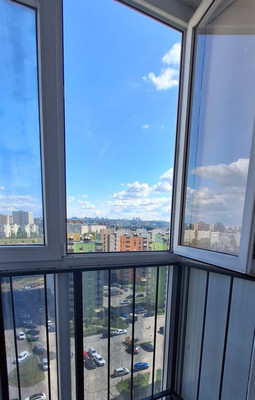 Продам двухкомнатную (2-комн.) квартиру, Бурнаковская ул, 97, Нижний Новгород г