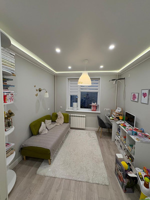 Продам трехкомнатную (3-комн.) квартиру, Авиаторов ул, 4, Москва г