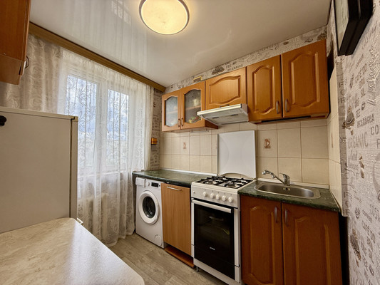 Продам однокомнатную (1-комн.) квартиру, 1 Конной Армии ул, 17, Симферополь г