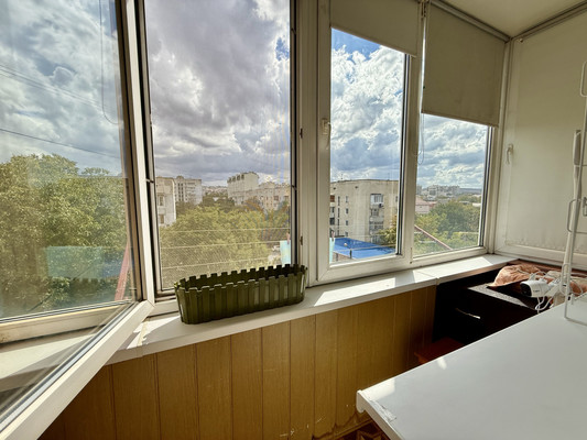 Продам однокомнатную (1-комн.) квартиру, 1 Конной Армии ул, 17, Симферополь г