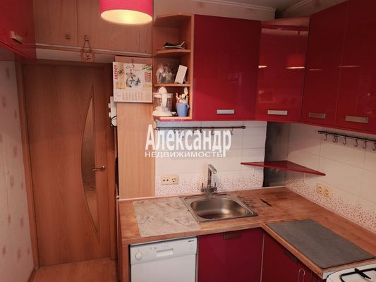 Продам однокомнатную (1-комн.) квартиру, Наличная ул, 36к4, Санкт-Петербург г