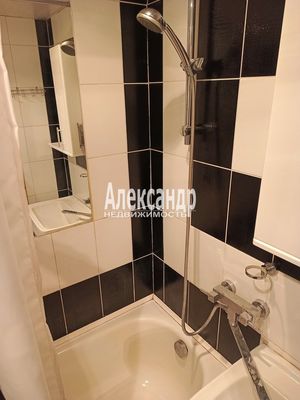 Продам однокомнатную (1-комн.) квартиру, Наличная ул, 36к4, Санкт-Петербург г