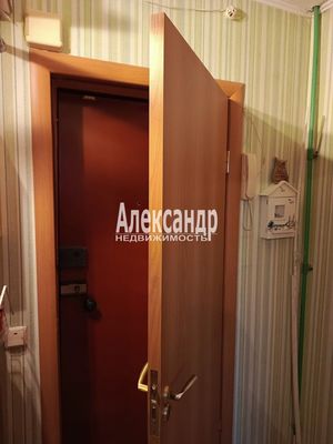 Продам однокомнатную (1-комн.) квартиру, Наличная ул, 36к4, Санкт-Петербург г