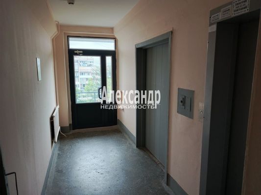 Продам однокомнатную (1-комн.) квартиру, Наличная ул, 36к4, Санкт-Петербург г