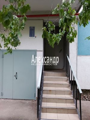 Продам однокомнатную (1-комн.) квартиру, Наличная ул, 36к4, Санкт-Петербург г