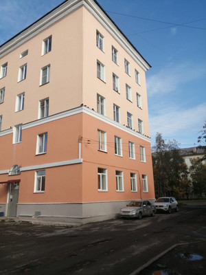 Продам комнату в 4-комн. квартире, Адмирала флота Лобова ул, 49/17, Мурманск г