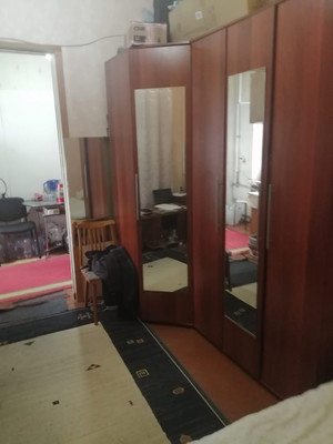 Продам комнату в 4-комн. квартире, Адмирала флота Лобова ул, 49/17, Мурманск г