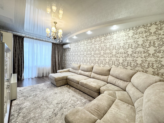 Продам двухкомнатную (2-комн.) квартиру, Советская ул, 110, Брянск г