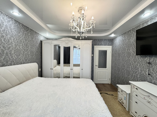 Продам двухкомнатную (2-комн.) квартиру, Советская ул, 110, Брянск г