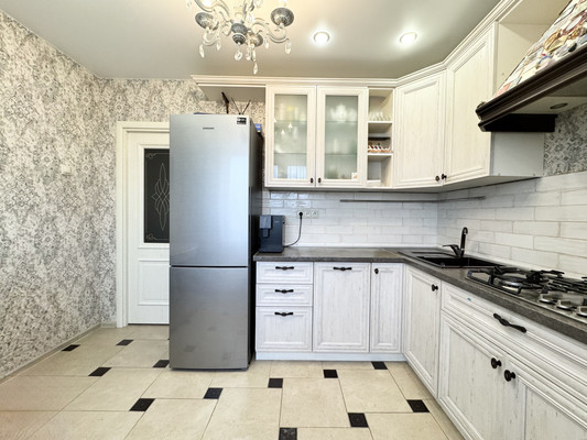 Продам двухкомнатную (2-комн.) квартиру, Советская ул, 110, Брянск г