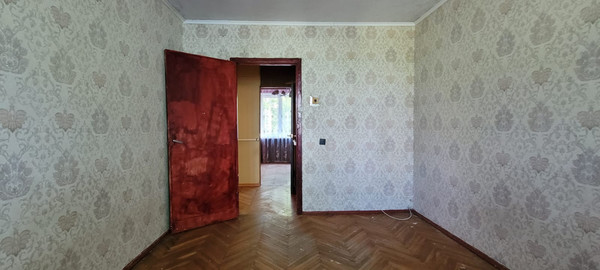 Продам трехкомнатную (3-комн.) квартиру, Софийская ул, 35Ак3, Санкт-Петербург г