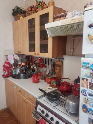 Продам однокомнатную (1-комн.) квартиру, 11-я Парковая ул, 34, Москва г