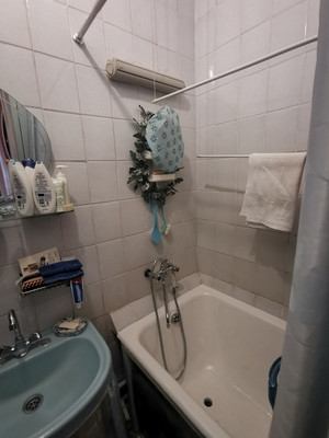 Продам однокомнатную (1-комн.) квартиру, 11-я Парковая ул, 34, Москва г