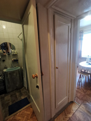 Продам однокомнатную (1-комн.) квартиру, 11-я Парковая ул, 34, Москва г