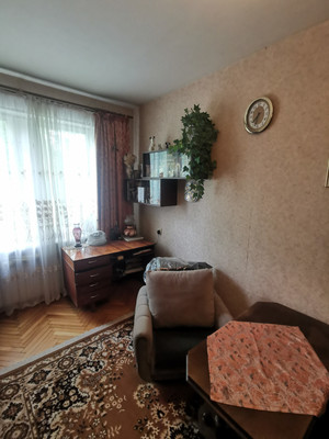 Продам однокомнатную (1-комн.) квартиру, 11-я Парковая ул, 34, Москва г