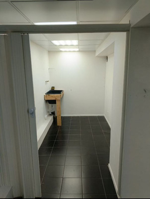 Продам коммерческое помещение 107 м2, Земляной Вал ул, 2, Москва г