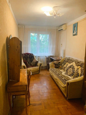 Продам двухкомнатную (2-комн.) квартиру, Молодежная ул, 23Б, Краснодар г