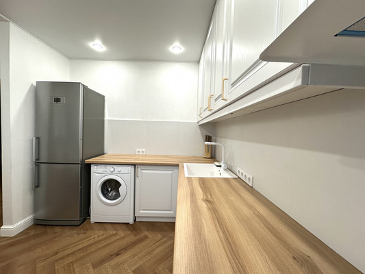 Продам многокомнатную квартиру, Чистопольская ул, 10/8, Казань г