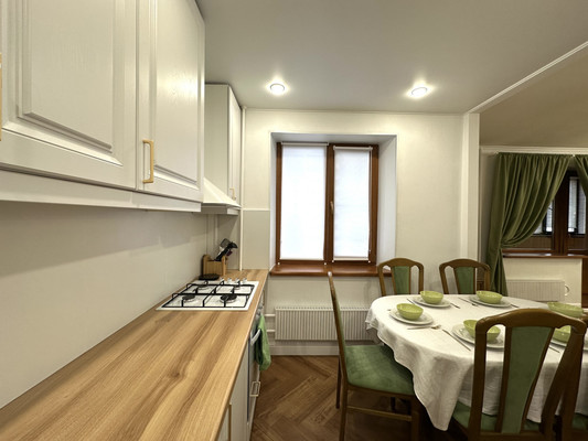 Продам многокомнатную квартиру, Чистопольская ул, 10/8, Казань г