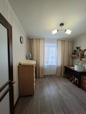 Продам многокомнатную квартиру, 34-й мкр, 15Г, Октябрьский г