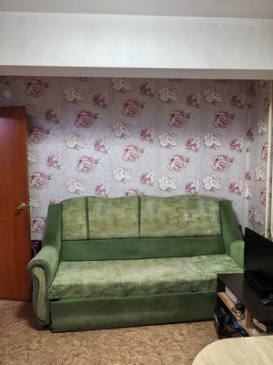 Продам однокомнатную (1-комн.) квартиру, Радужный кв-л, 1, Черемхово г