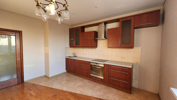 Продам трехкомнатную (3-комн.) квартиру, Искровский пр-кт, 22, Санкт-Петербург г