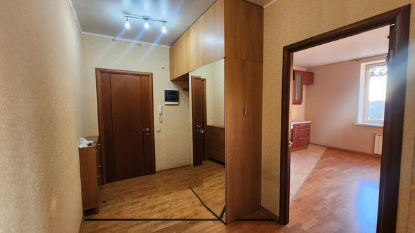 Продам трехкомнатную (3-комн.) квартиру, Искровский пр-кт, 22, Санкт-Петербург г