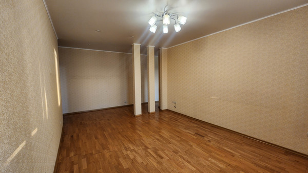 Продам трехкомнатную (3-комн.) квартиру, Искровский пр-кт, 22, Санкт-Петербург г