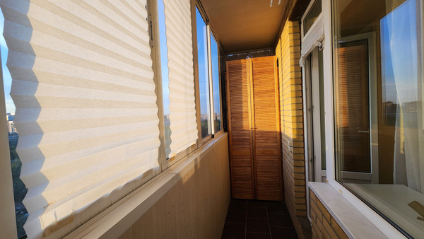 Продам трехкомнатную (3-комн.) квартиру, Искровский пр-кт, 22, Санкт-Петербург г