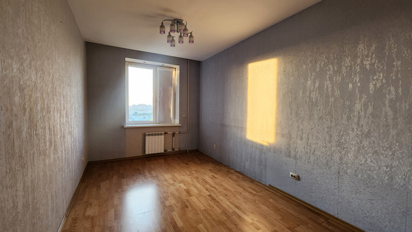 Продам трехкомнатную (3-комн.) квартиру, Искровский пр-кт, 22, Санкт-Петербург г