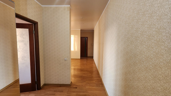 Продам трехкомнатную (3-комн.) квартиру, Искровский пр-кт, 22, Санкт-Петербург г