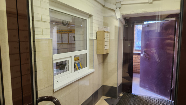 Продам трехкомнатную (3-комн.) квартиру, Искровский пр-кт, 22, Санкт-Петербург г