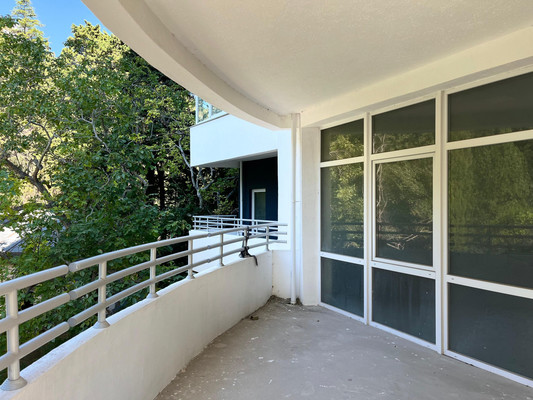 Продам двухкомнатную (2-комн.) квартиру, Мисхорский парк, 10, Кореиз пгт