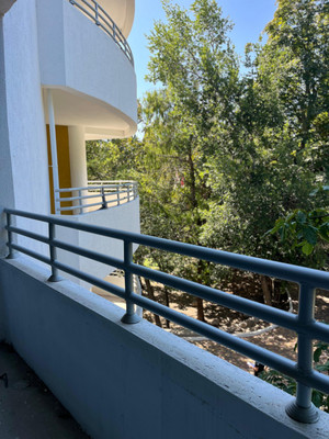 Продам двухкомнатную (2-комн.) квартиру, Мисхорский парк, 10, Кореиз пгт