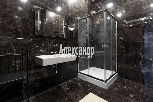 Продам двухкомнатную (2-комн.) квартиру, Парадная ул, 3к2, Санкт-Петербург г