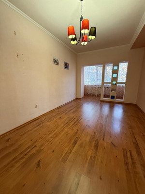 Продам трехкомнатную (3-комн.) квартиру, Розы Люксембург ул, 168, Армавир г