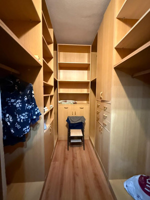 Продам трехкомнатную (3-комн.) квартиру, Розы Люксембург ул, 168, Армавир г