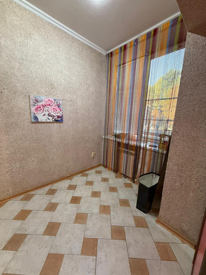 Продам трехкомнатную (3-комн.) квартиру, Розы Люксембург ул, 168, Армавир г