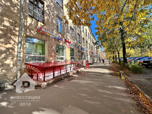 Продам торговое помещение 233,3 м2, Первомайский (Первомайский р-н) пр-кт, 30, Петрозаводск г