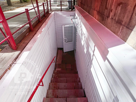 Продам торговое помещение 233,3 м2, Первомайский (Первомайский р-н) пр-кт, 30, Петрозаводск г