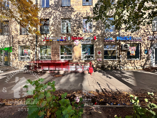 Продам торговое помещение 233,3 м2, Первомайский (Первомайский р-н) пр-кт, 30, Петрозаводск г