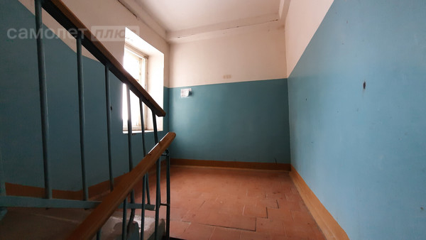 Продам трехкомнатную (3-комн.) квартиру, Молодежная ул, 3, Семеновка с