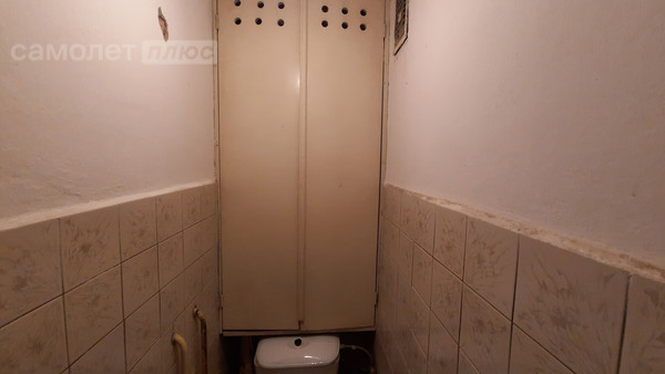 Продам трехкомнатную (3-комн.) квартиру, Молодежная ул, 3, Семеновка с