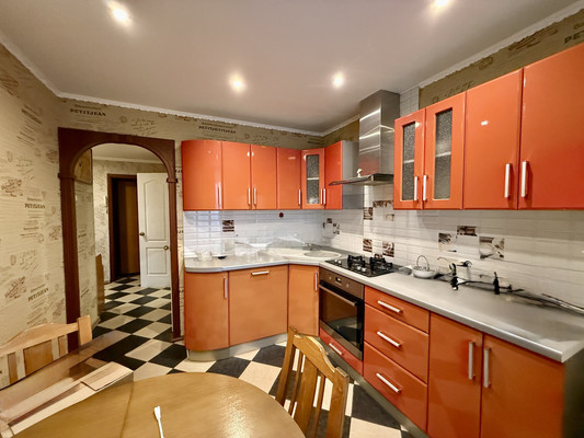 Продам трехкомнатную (3-комн.) квартиру, Брембольская ул, 28, Переславль-Залесский г