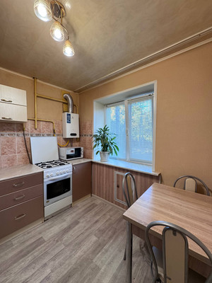 Продам двухкомнатную (2-комн.) квартиру, Тельмана ул, 86, Брянск г