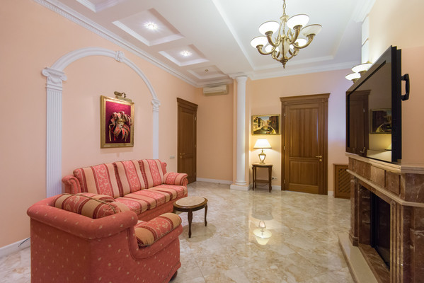 Продам трехкомнатную (3-комн.) квартиру, Семашко пер, 48А, Ростов-на-Дону г